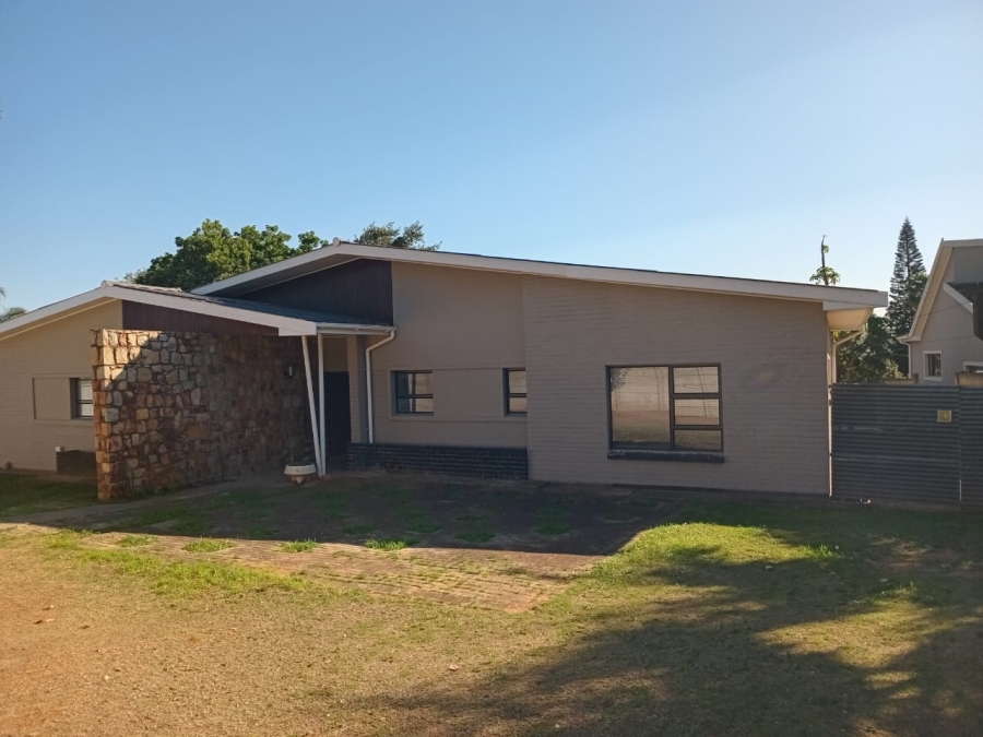 4 Bedroom Property for Sale in Despatch Central Eastern Cape